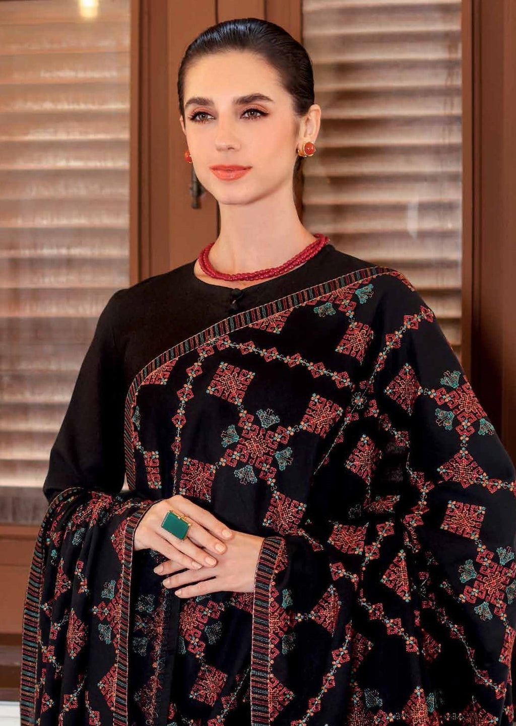 BAREEZE UNSTITCHED WINTER DHANAK 3PC WITH HEAVY EMBROIDERED DHANAK SHAWL