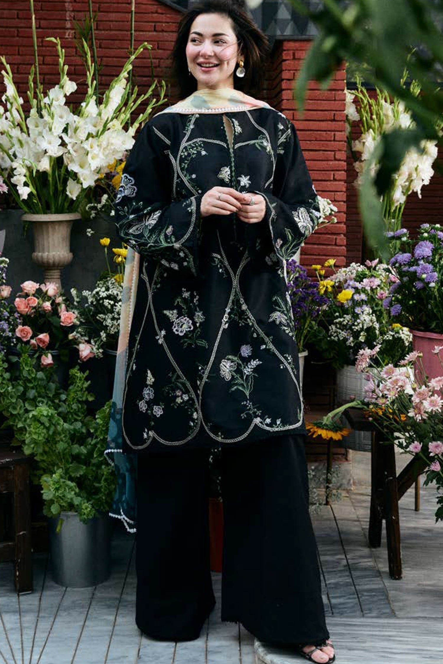 ZARA SHAH JAHAN - 3PC DHANAK EMBROIDERED SHIRT WITH PRINTED SHAWL AND PLAIN TROUSER