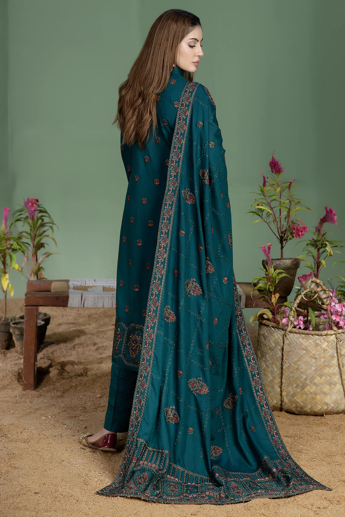 NOOR E FAJAR WINTER UNSTITCHED DHANAK 3PC WITH DHANAK EMBROIDERED SHAWL (SYT-111)