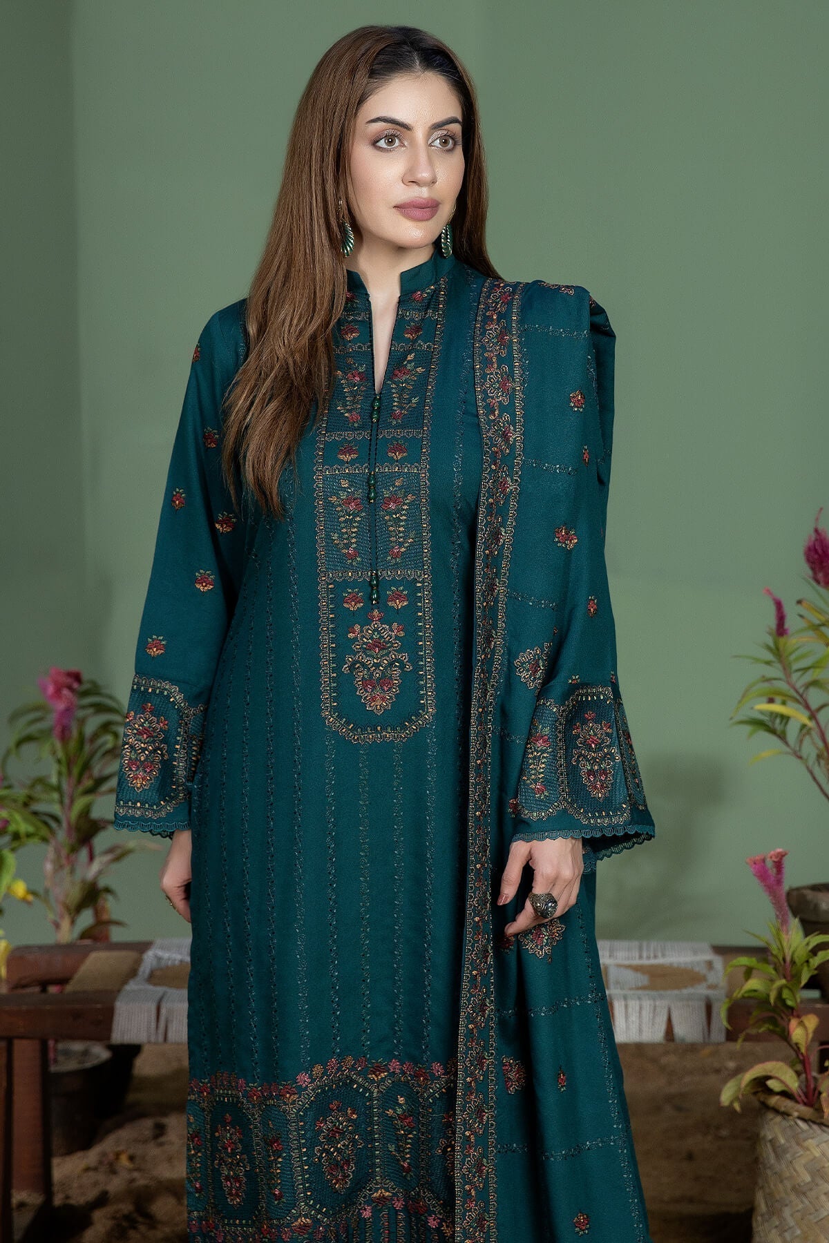 NOOR E FAJAR WINTER UNSTITCHED DHANAK 3PC WITH DHANAK EMBROIDERED SHAWL (SYT-111)