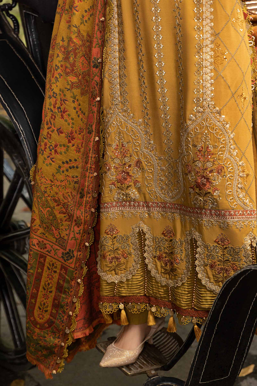MARIA B 3PC EMBROIDERED DHANAK WITH PRINTED SHAWL