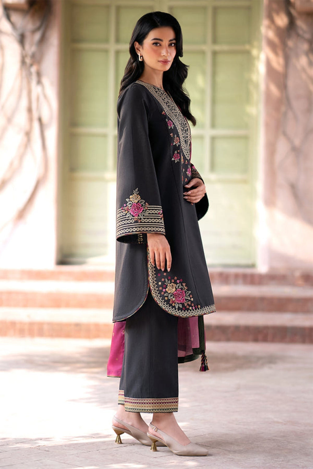 JAZMIN EMBROIDERED DHANAK 3PC WITH WHOOL SHAWAL