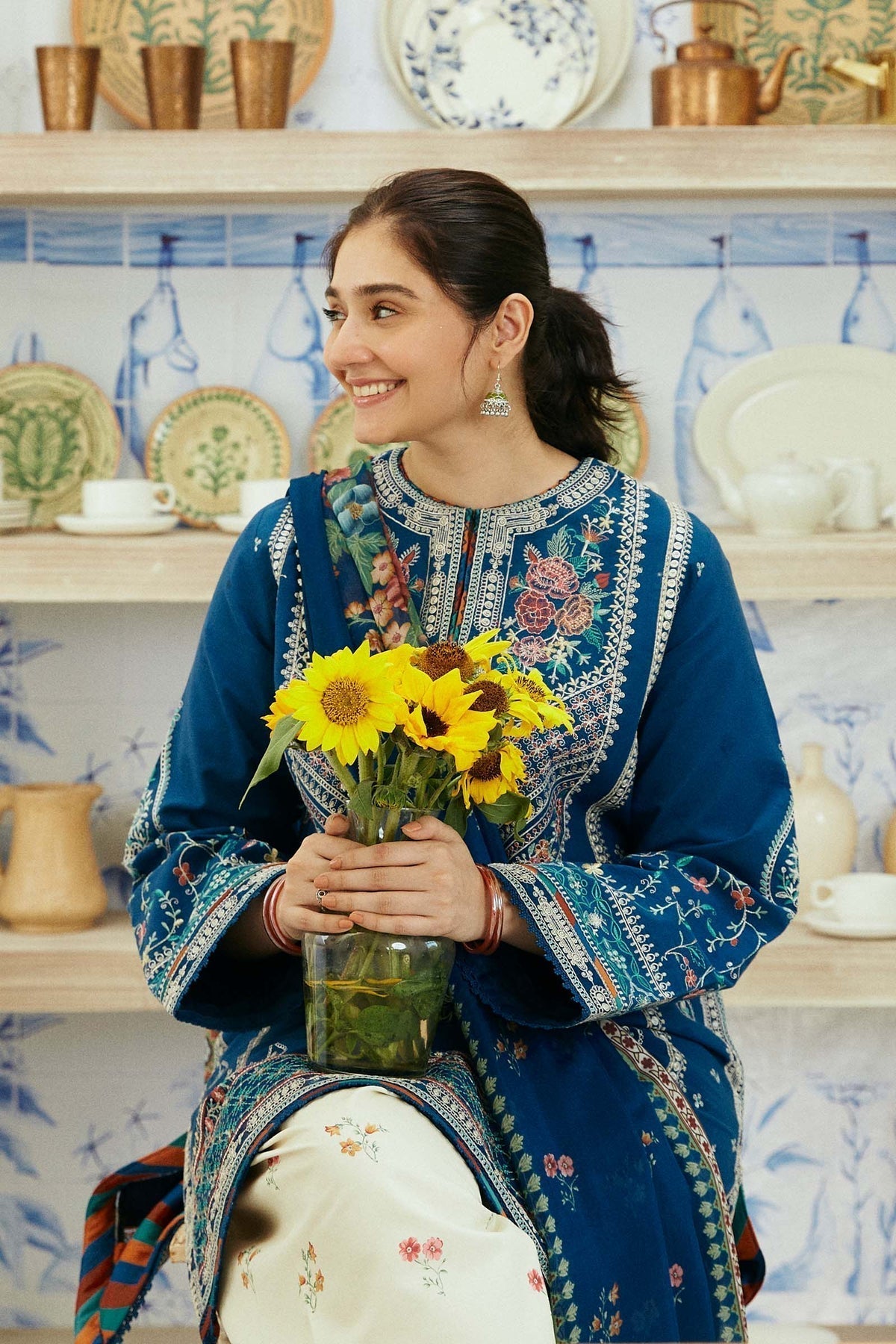 ZARA SHAJAHAN - 3PC EMBROIDERED DHANAK WITH PRINTED WOOL SHAWL