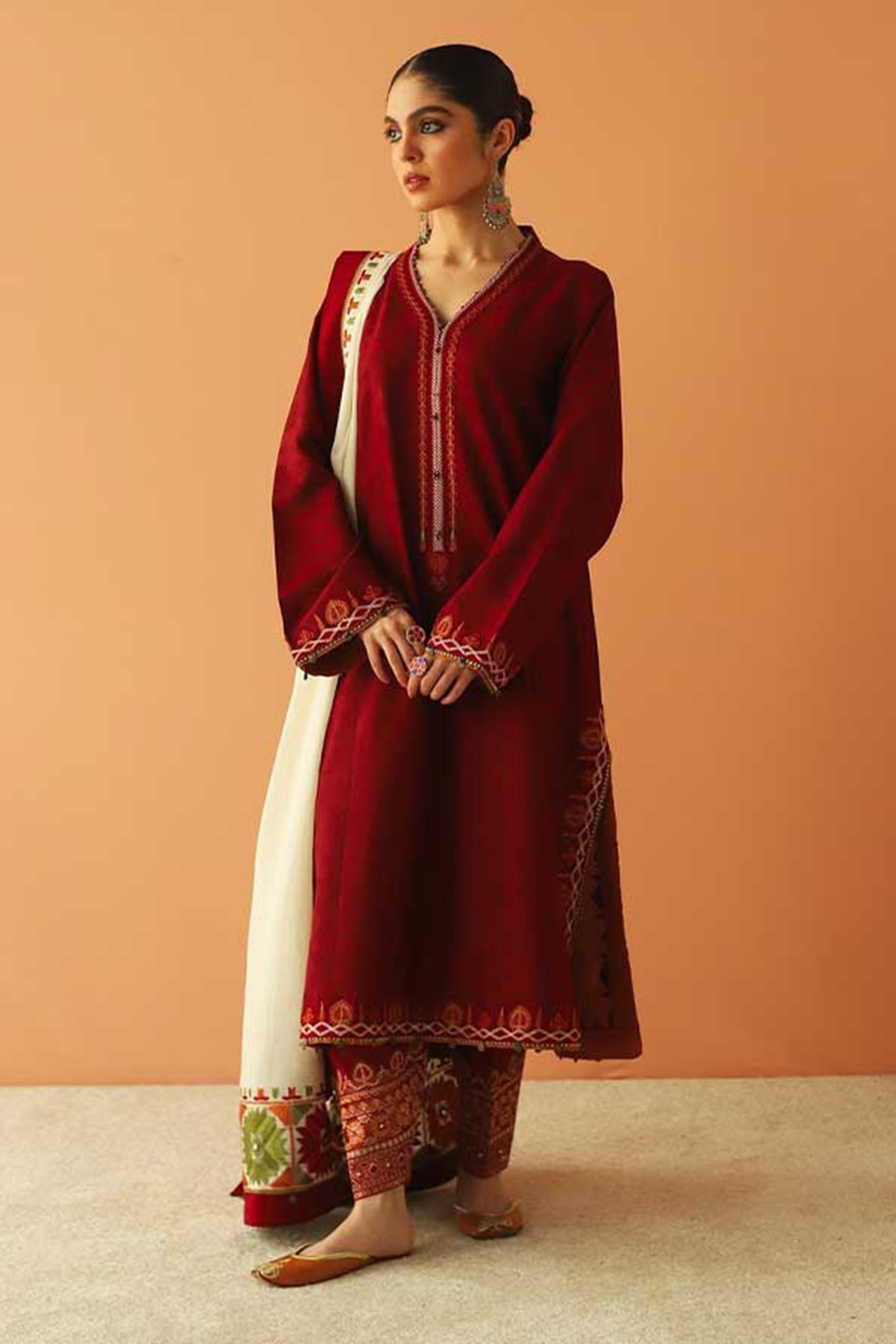 ZARA SHAHJAHAN 3PC EMBROIDERED DHANAK WITH EMBROIDERED DHANAK SHAWL (SYT-115)