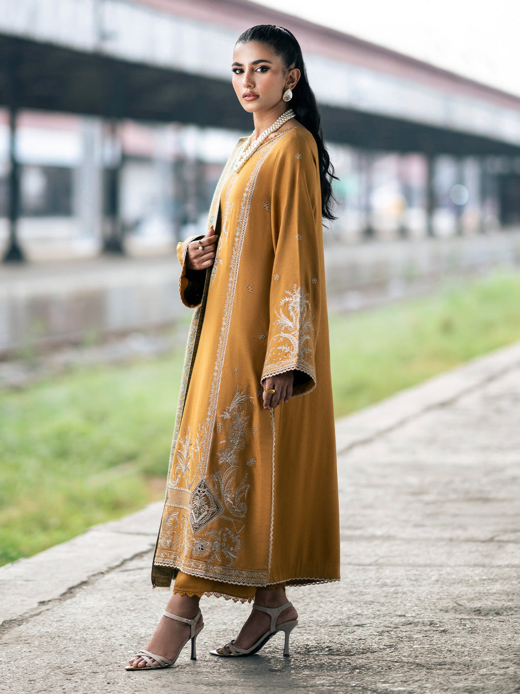 IZEL-3PC DHANAK EMBROIDERED SHIRT WITH COUTRAI PRINTED SHAWL & TROUSER (SYT-126)