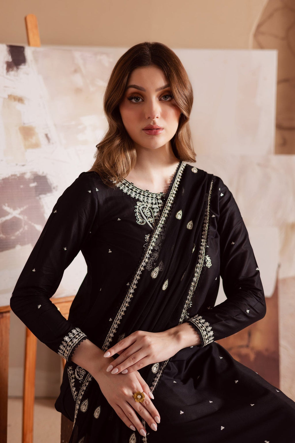 BATIK-3PC DHANAK EMBROIDERED SHIRT WITH CHIFFON EMBROIDERED DUPATTA AND TROUSER (SYT-130)