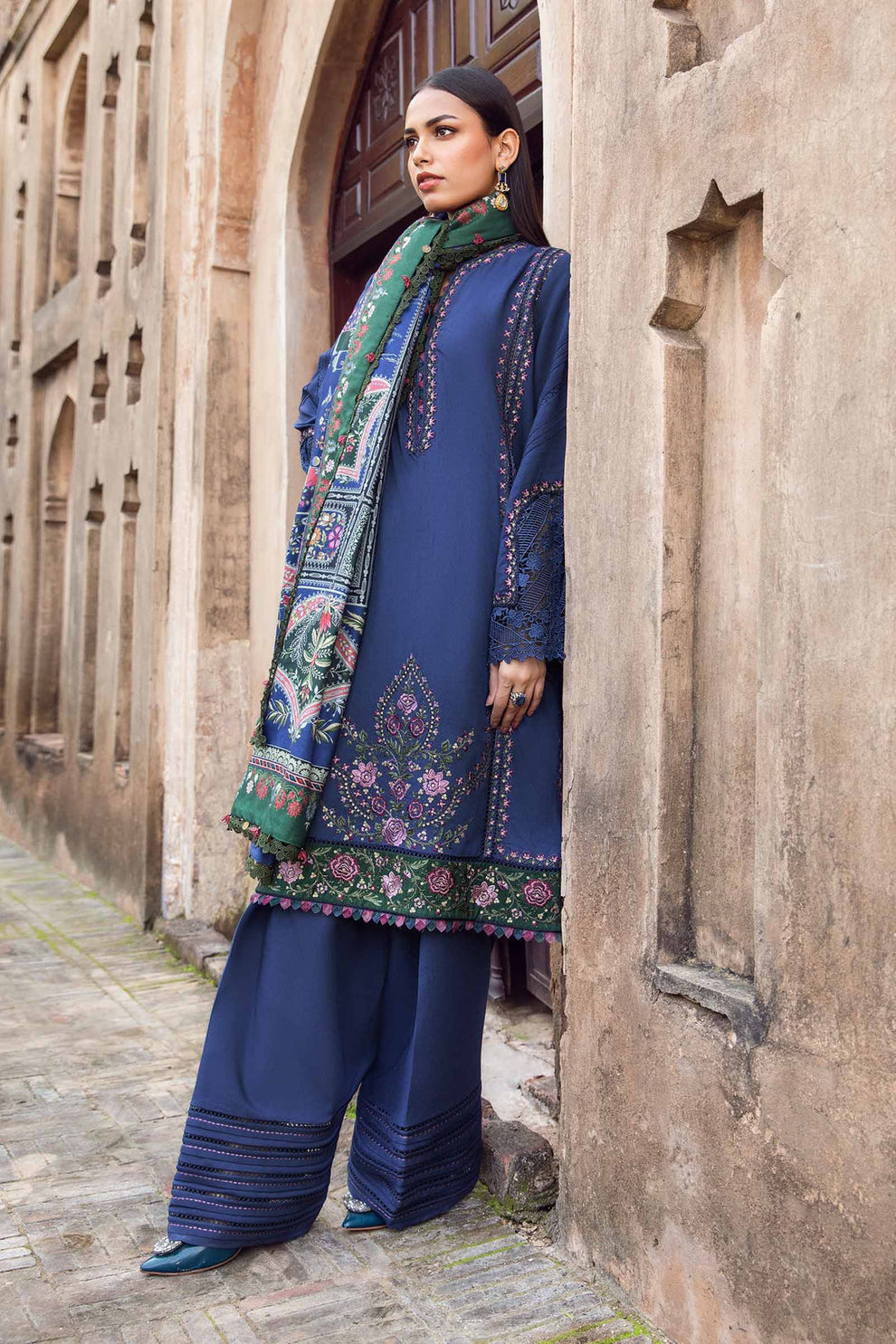 MARIA B - UNSTITCHED WINTER DHANAK EMBROIDERED 3PC WITH PRINTED PASHMINA SHAWL (SYT-146)