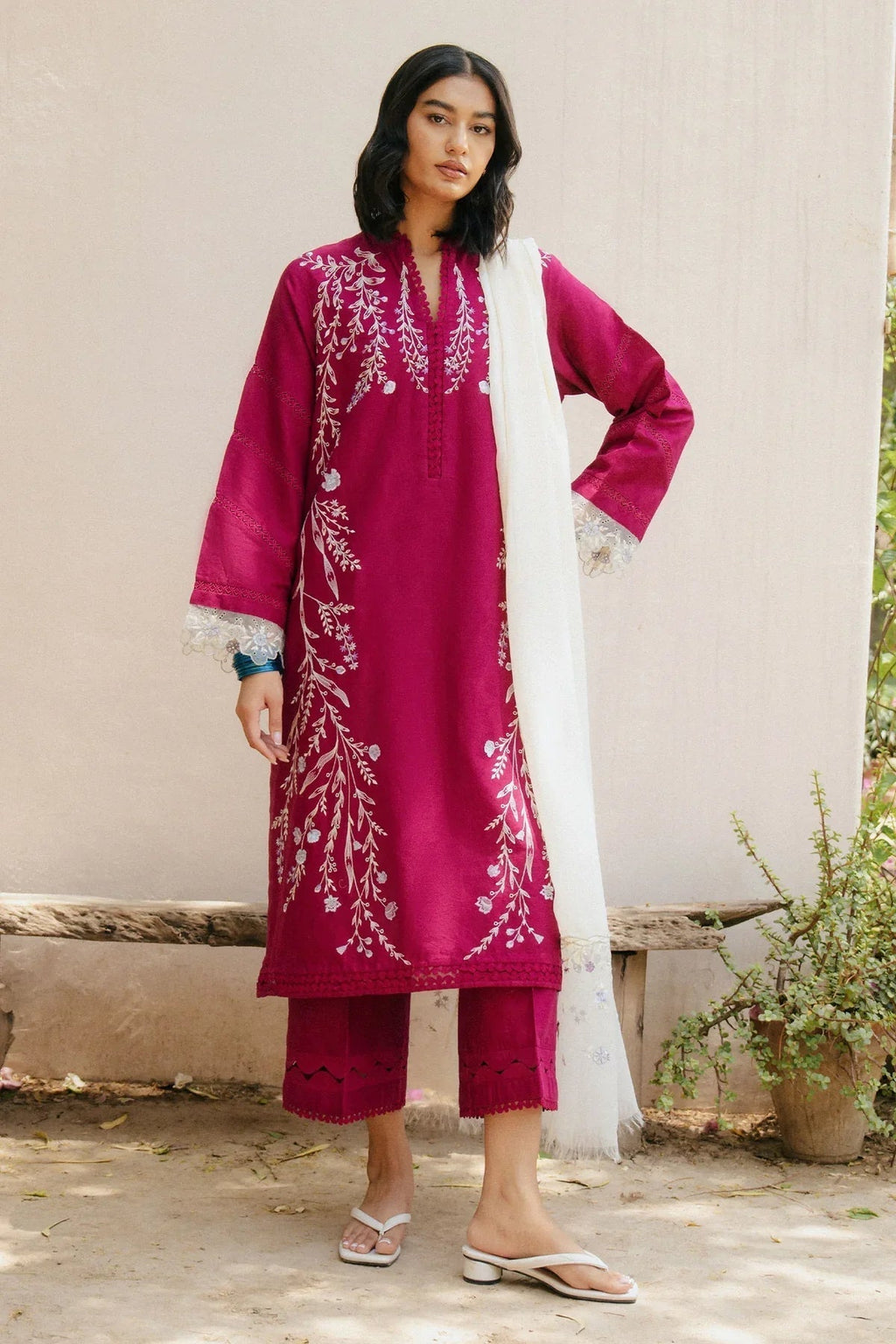 ZARA SHAHJAHAN-3PC DHANAK EMBROIDERED SHIRT WITH COTTON NET EMBROIDERED DUPATTA AND TROUSER (SYT-151)
