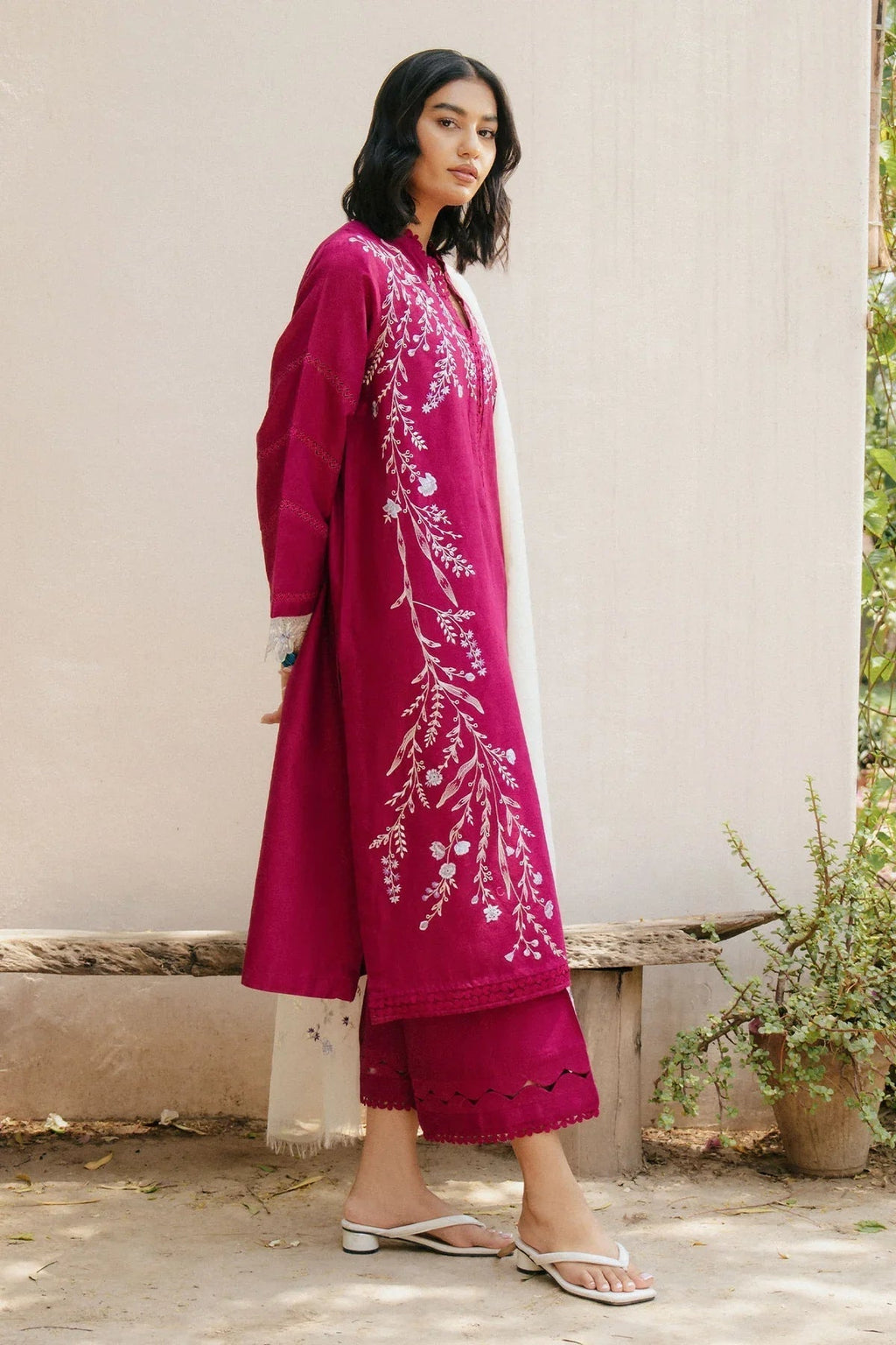 ZARA SHAHJAHAN-3PC DHANAK EMBROIDERED SHIRT WITH COTTON NET EMBROIDERED DUPATTA AND TROUSER (SYT-151)