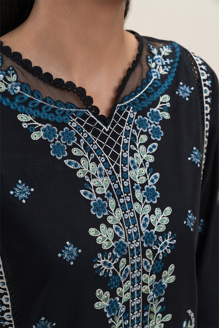 BEECHTREE-3PC KARANDI EMBROIDERED SHIRT WITH KHADDI NET EMBROIDERED DUPATTA AND EMB TROUSER (SYT-159)