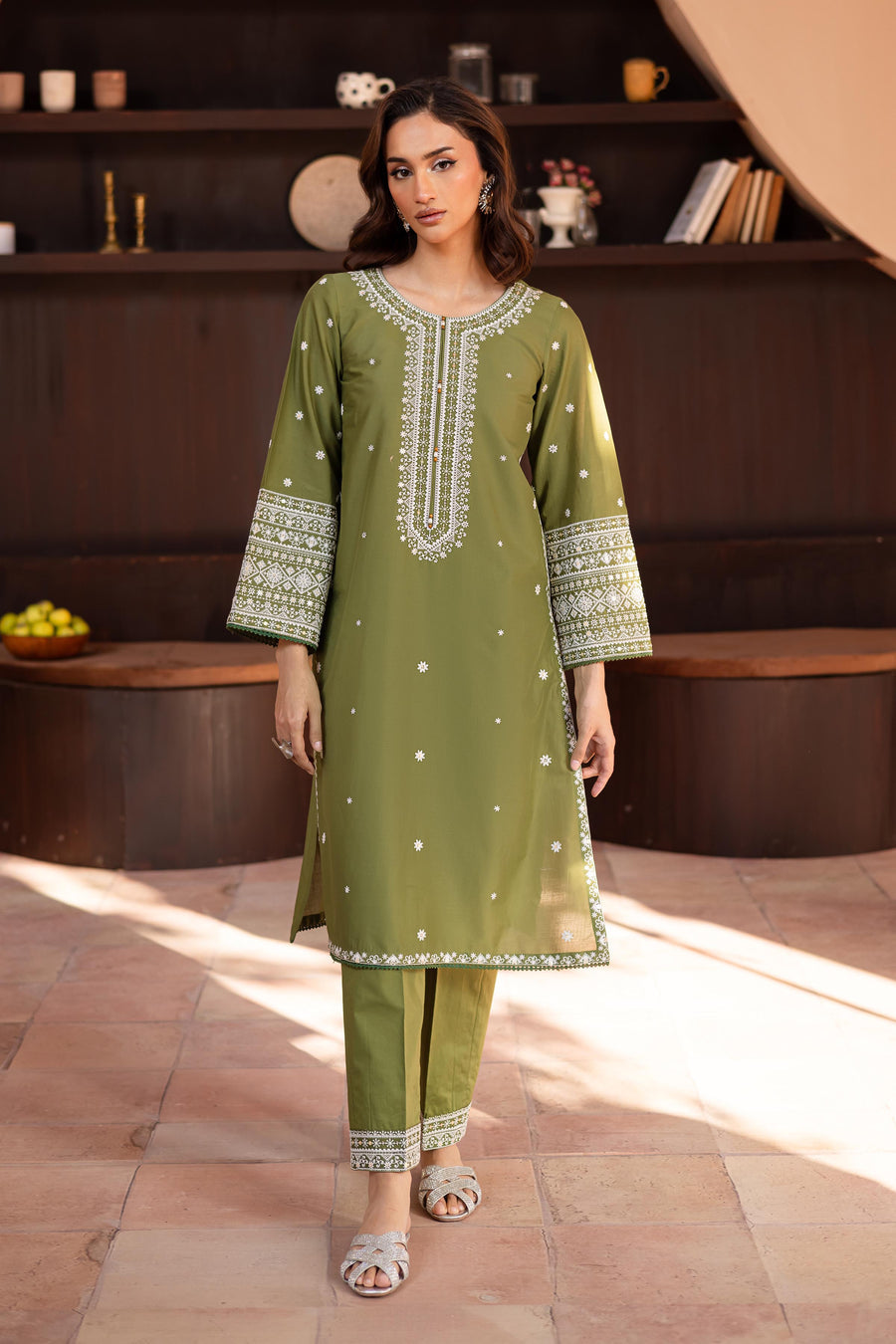 BATIK - Unstitched Luxury Dhanak Embroidered 2PC Suit (SYT-173)