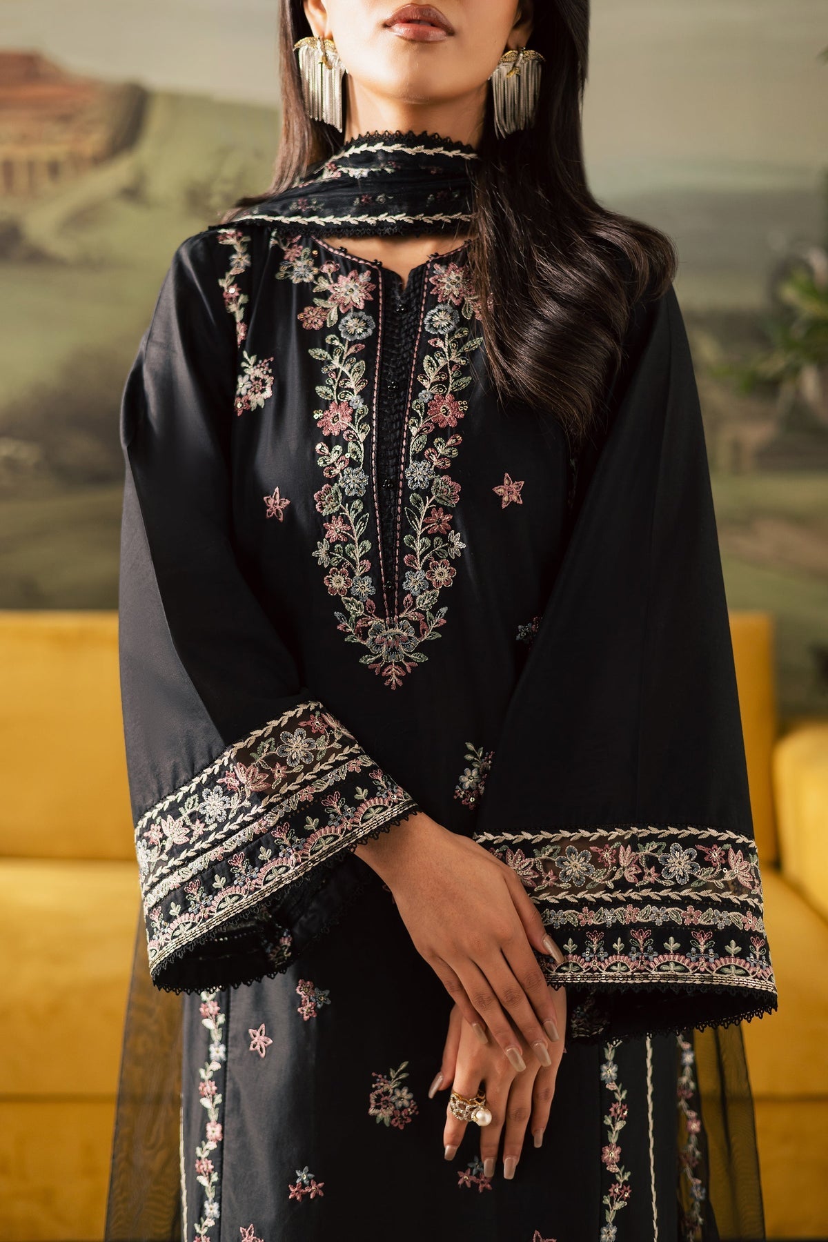 BATIK - UNSTITCHED 3PC DHANAK EMBROIDERED SHIRT WITH READY TO WEAR EMBROIDERED DUPATTA AND TROUSER (SYT-181)