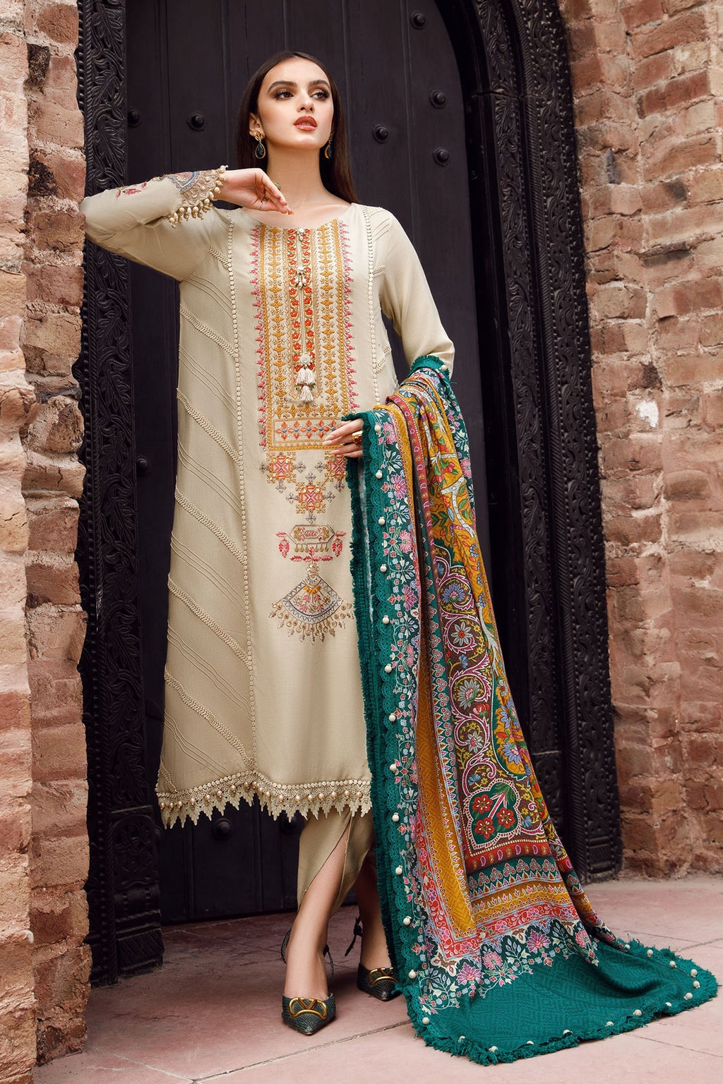 Maria B - 3PC Fully Embroidered Dhanak with Wool Shawl (SYT-184)