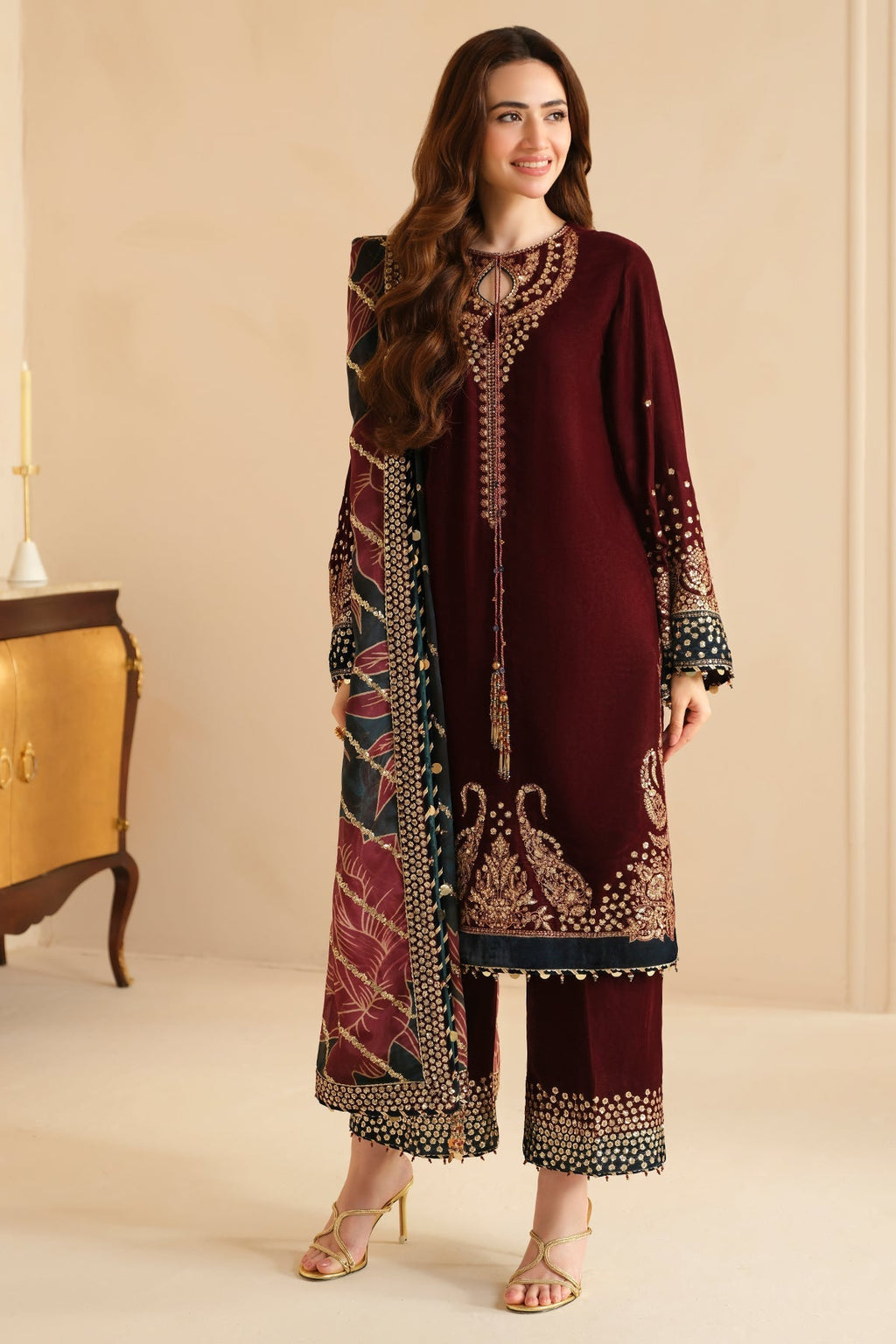 Jazmin 3PC Embroidered Velvet Suit with Embroidered Organza Dupatta (SYT-196)