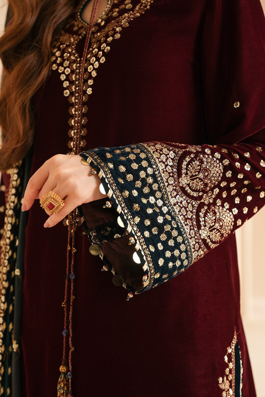 Jazmin 3PC Embroidered Velvet Suit with Embroidered Organza Dupatta (SYT-196)