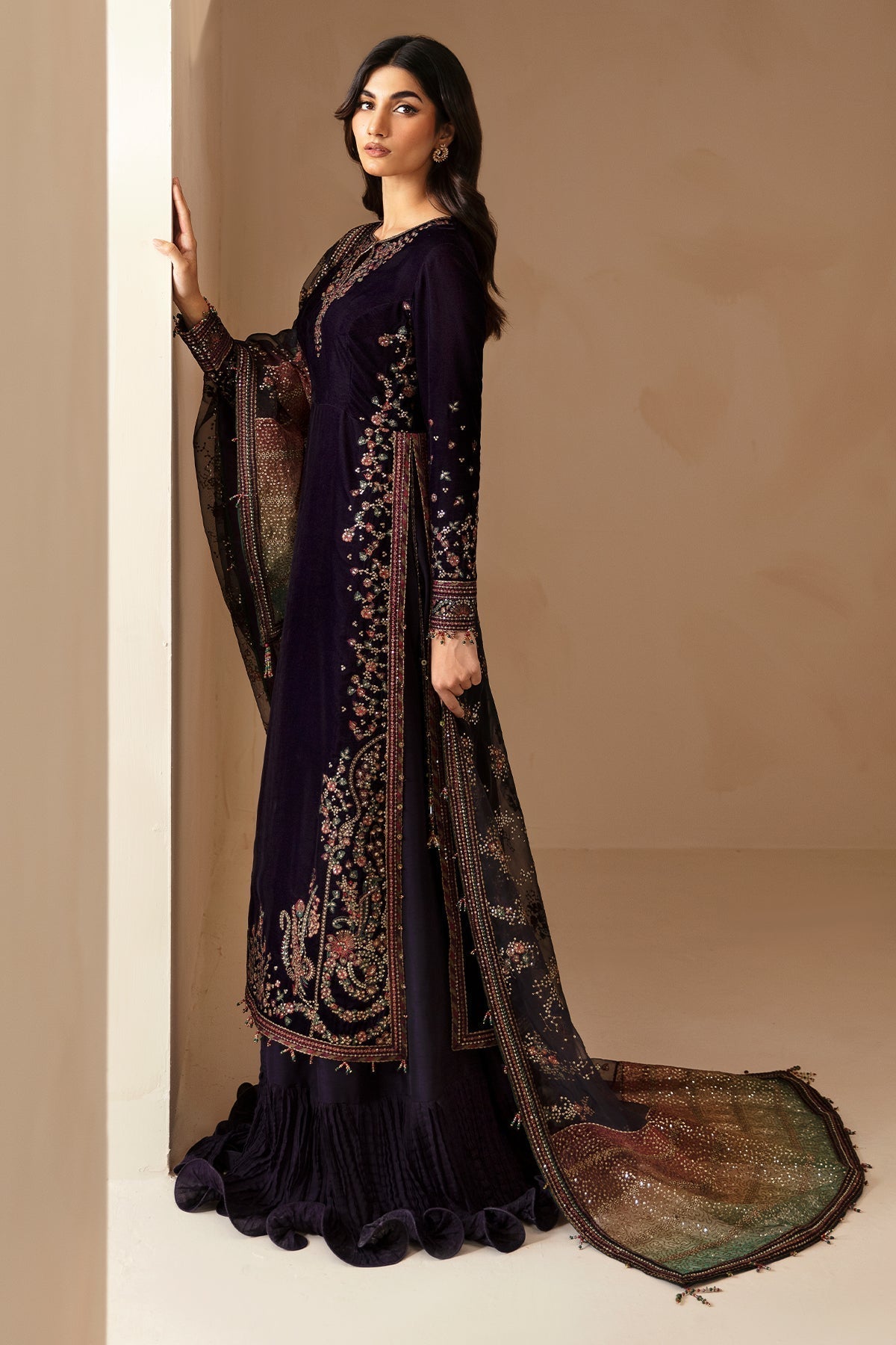 Jazmin 3PC Embroidered Velvet Suit with Embroidered Organza Dupatta (SYT-197)
