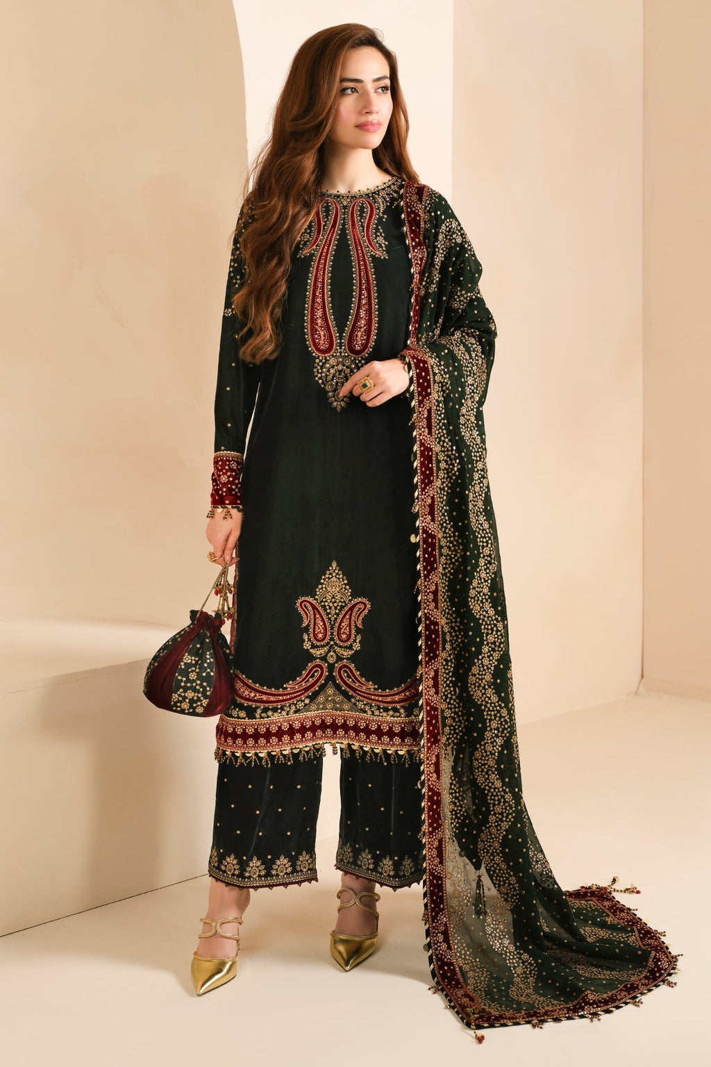 Jazmin 3PC Embroidered Velvet Suit with Embroidered Organza Dupatta (SYT-198)