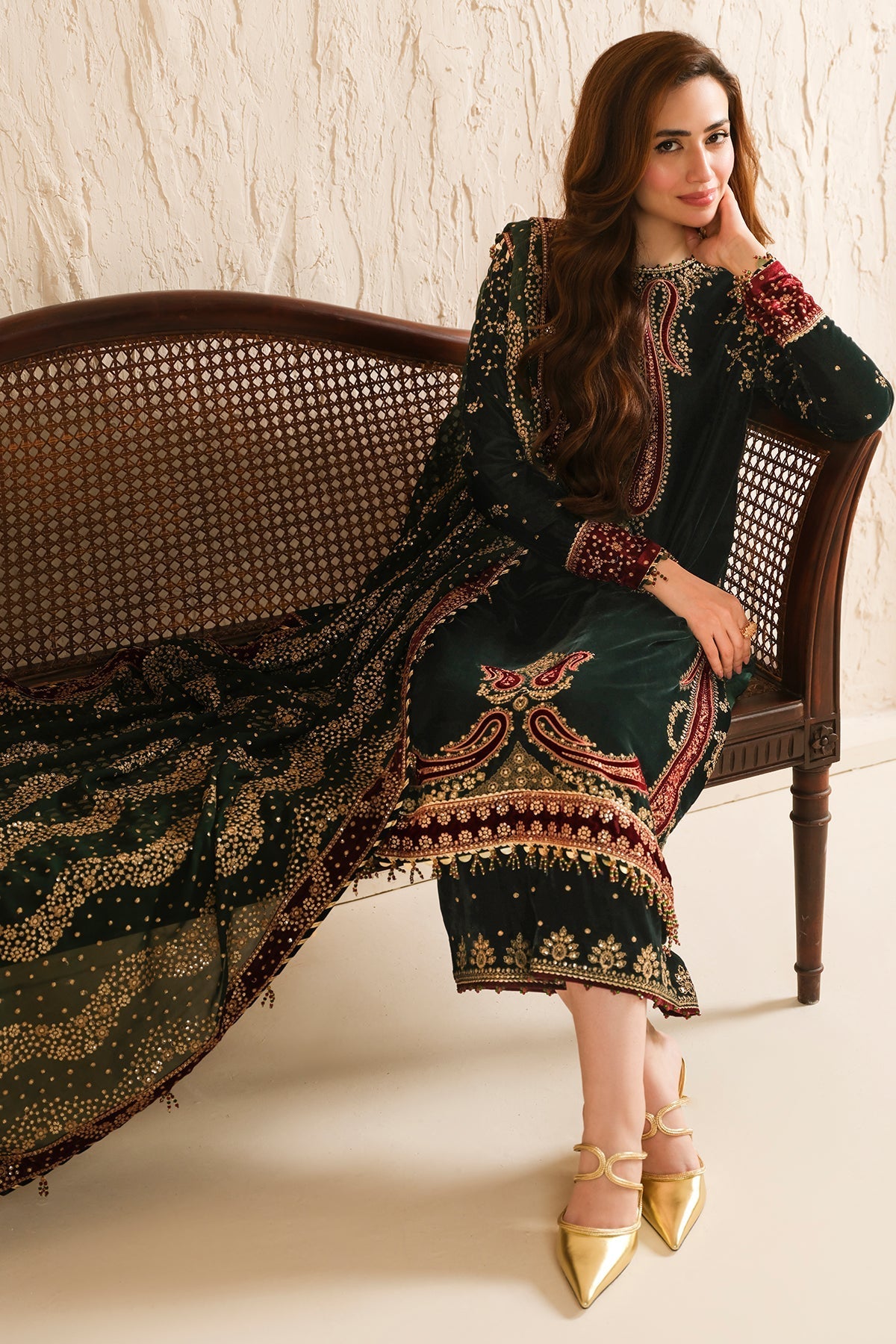 Jazmin 3PC Embroidered Velvet Suit with Embroidered Organza Dupatta (SYT-198)