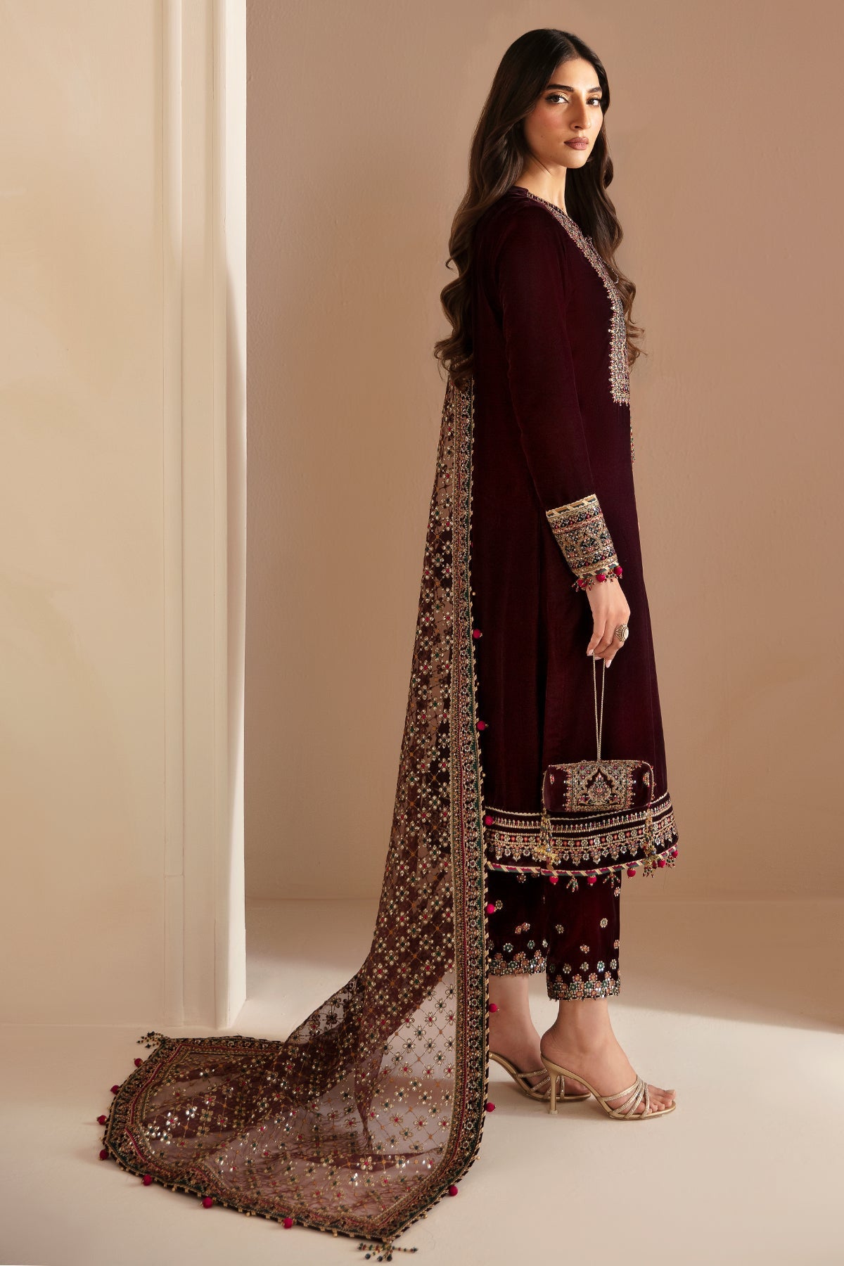 Jazmin 3PC Embroidered Velvet Suit with Embroidered Organza Dupatta (SYT-201)